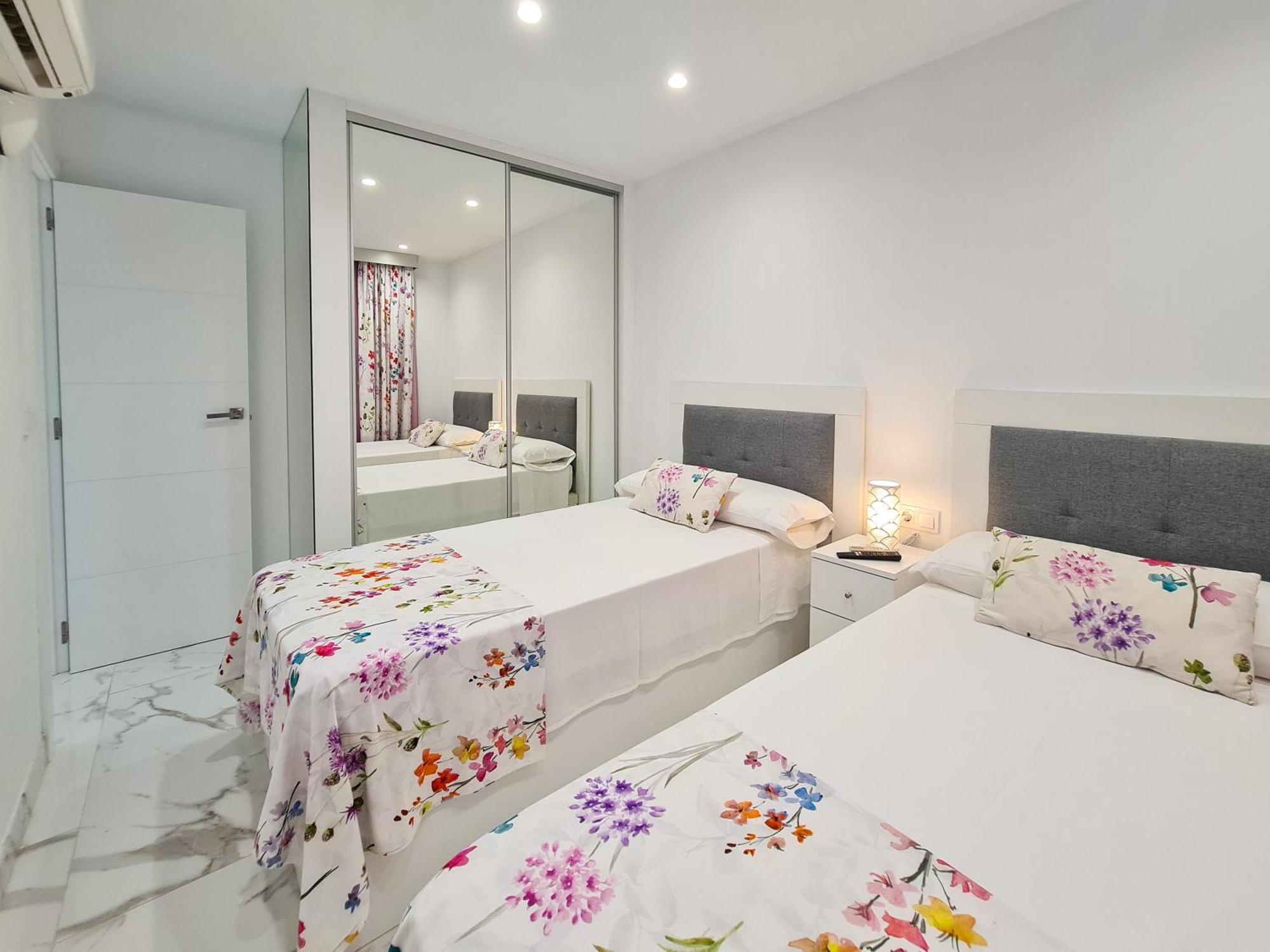 בנידורם Apartamento Edificio Astoria מראה חיצוני תמונה